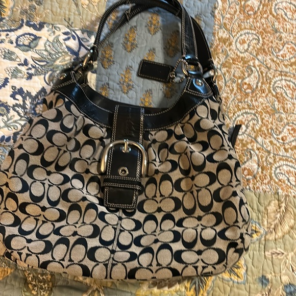 Vintage Coach bag  3 compartments.   Measured 10”h x 14”w x4”d - Picture 1 of 9